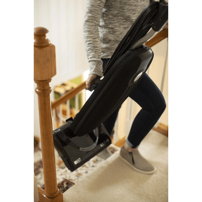 r17_ls_steps1 Riccar R17 SupraLite carrying handle