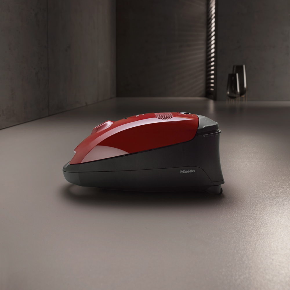 Miele Classic C1 Pure Suction HomeCare PowerLine – SBCN0, Autumn Red, HEPA Filter