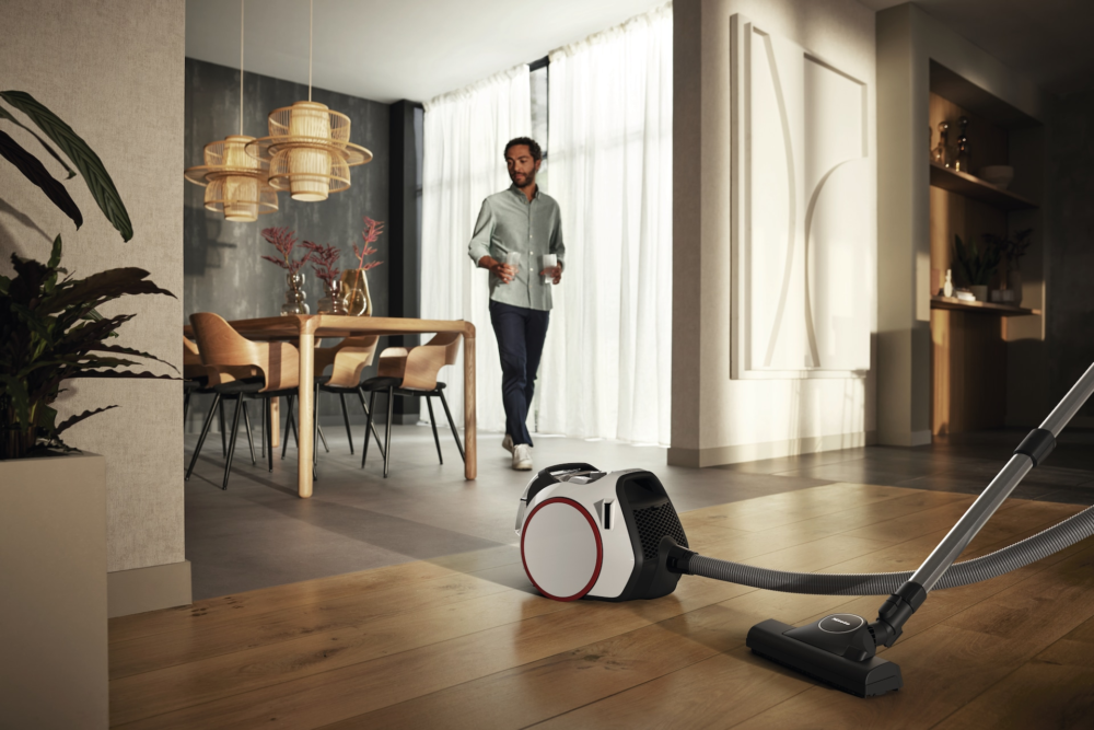 20000196908 Miele Boost CX1 Bagless Vacuum – SNRE0, Lotus White, Vortex Technology & TrackDrive