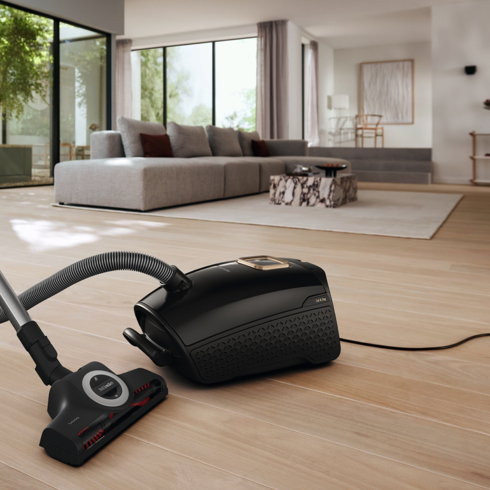 20000215238 Miele Guard L1 Cat & Dog PowerLine Canister Vacuum – SUZE0, Obsidian Black, TurboBrush & Active AirClean Filter
