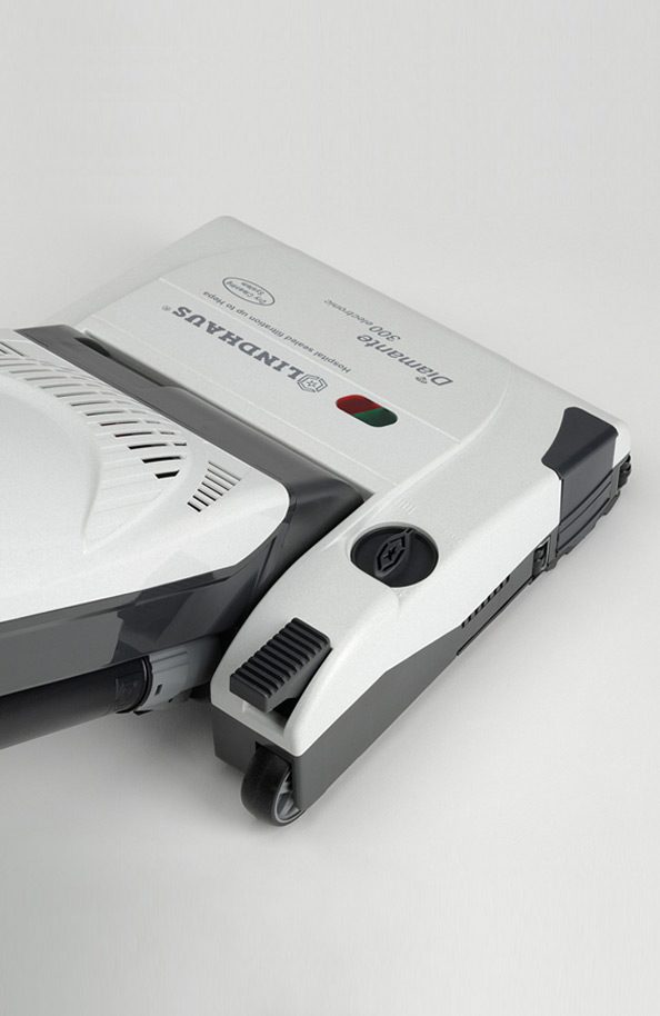 Lindhaus Diamante head Lindhaus Diamante e-Series Commercial Upright Vacuum (300e / 380e)