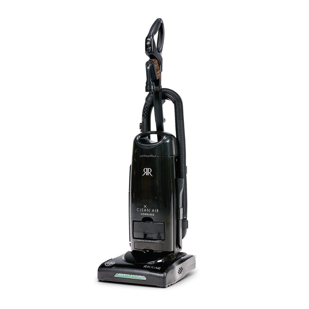 Riccar R27CV cordless vacuum three-quarter left view Riccar R27CV cordless vacuum three-quarter left view