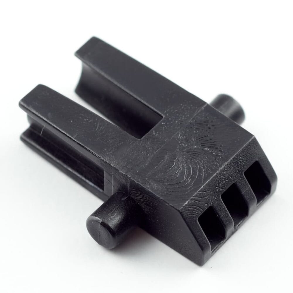 Riccar R30 - Dust Cover Latch - B480-1014